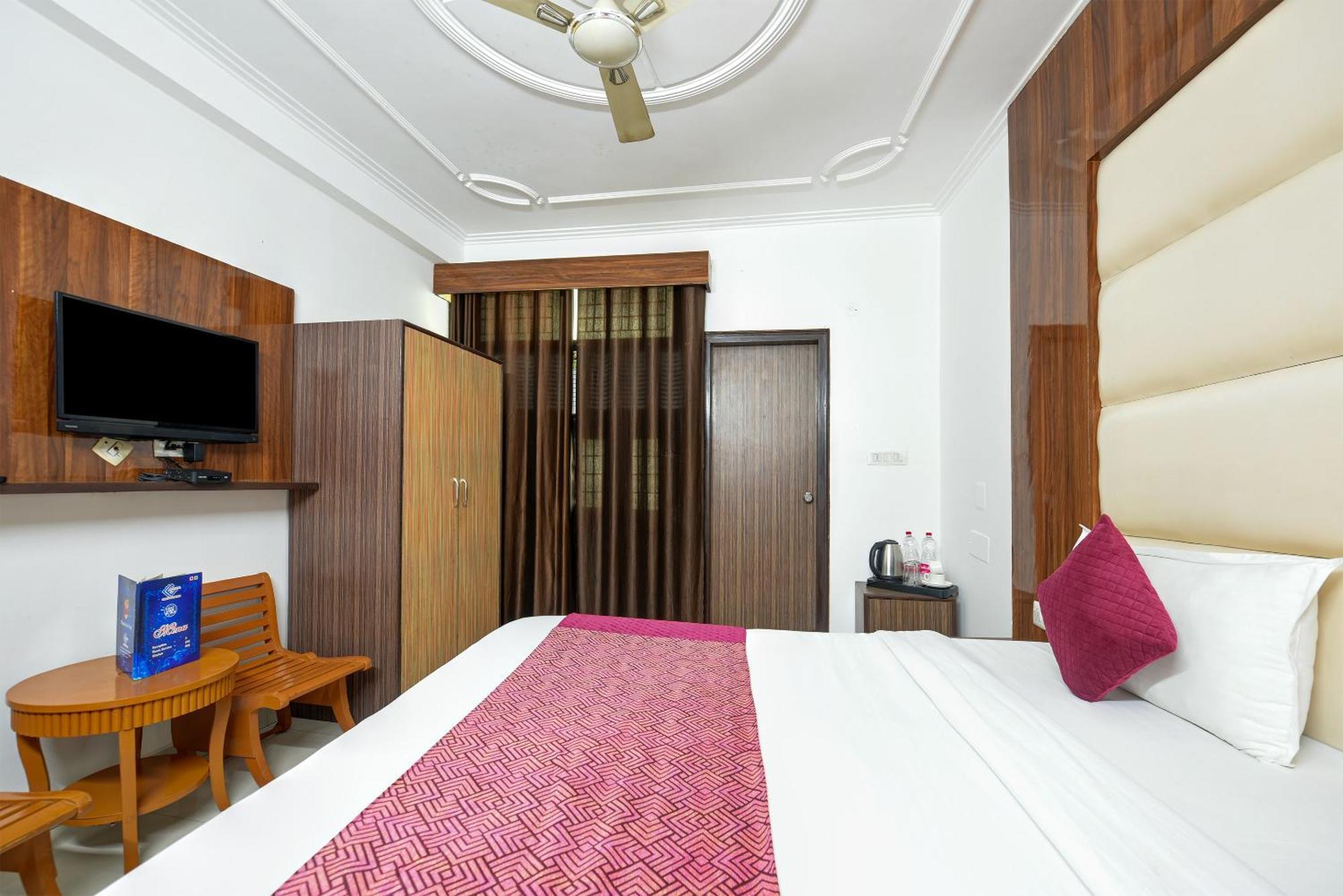 Airport Hotel Kiara - New Delhi Airport Luaran gambar